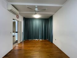 Charlton 27 (D19), Terrace #561584311